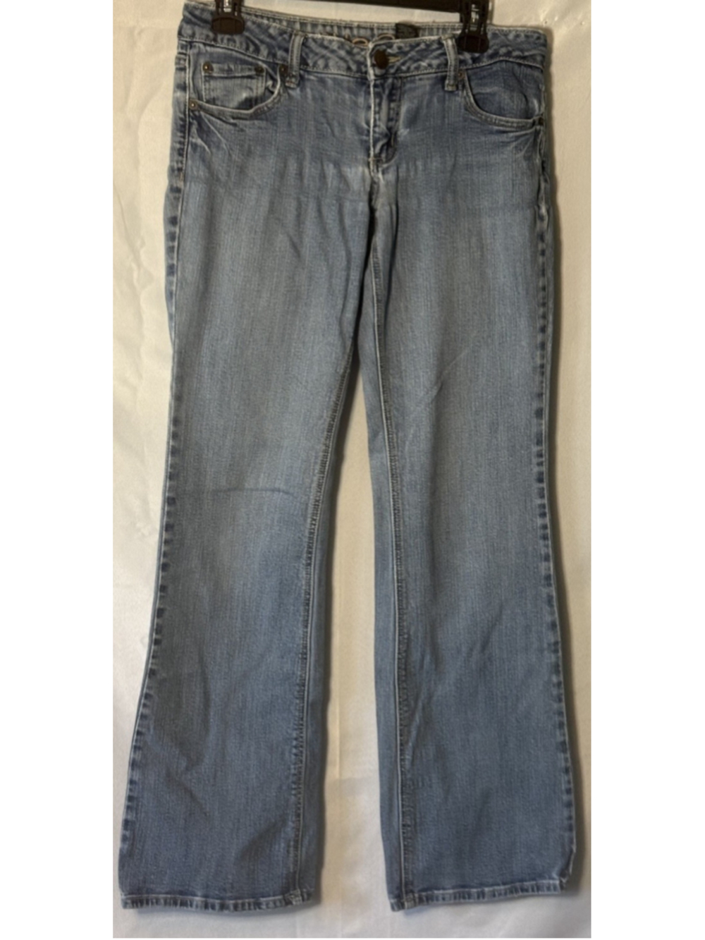 Y2K Rue21 Low Rise Bootcut Jeans 5/6 Medium Wash Embroidered Pocket Stretch